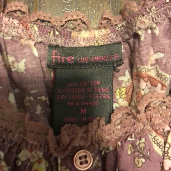 🌻Floral Blouse - Picture 3 of 4